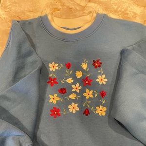 Vintage Blue Floral Embroidery Crewneck